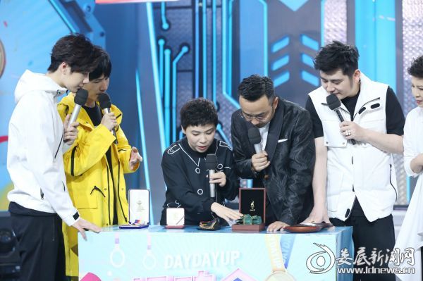 王一博武大靖代言安踏,武大靖王一博