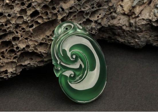 新手翡翠基础知识,新手想入行翡翠去哪个地方好