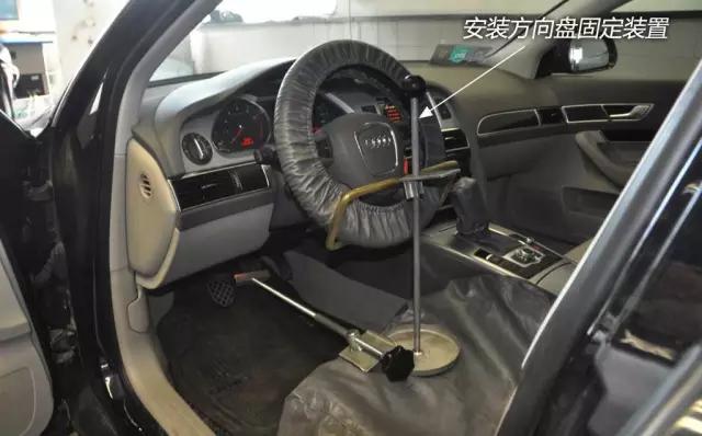 前进和后退车身歪怎么打方向盘,汽车走直线方向盘歪的怎么调整