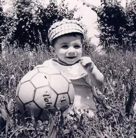 有你没有看过的足坛萌照（六一快乐）