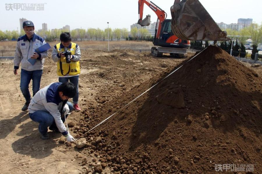 斗山挖掘机dx55-9c有多高,斗山dx220-9c挖机优缺点