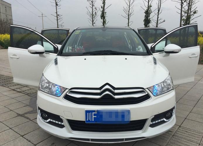 世嘉vts顶配,开着比较稳的轿车