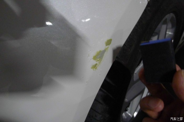 车被划伤不要再去4S店了，自己补漆十元搞定还很简单