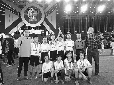 小足球大梦想足球操完整版,小足球大梦想舞蹈