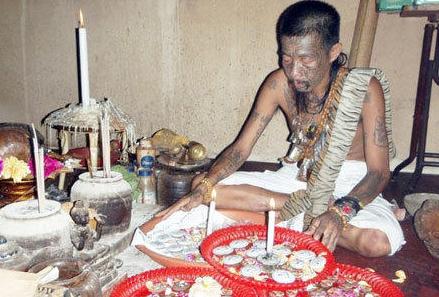 古代最邪恶的“苗疆八大巫蛊术”,这个皇帝就是因他家破国亡