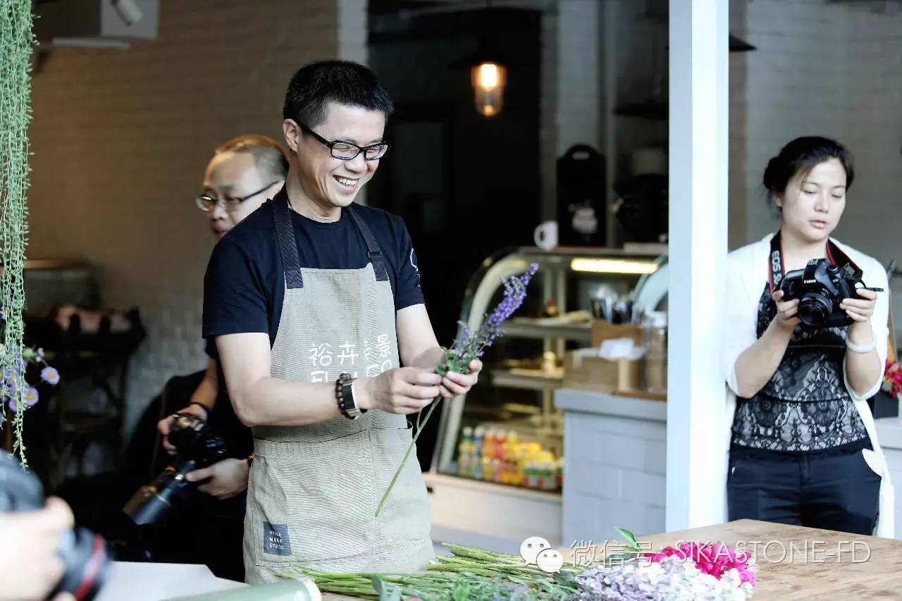 “只要有家花店，有些事就一定是要做的”——魏红波