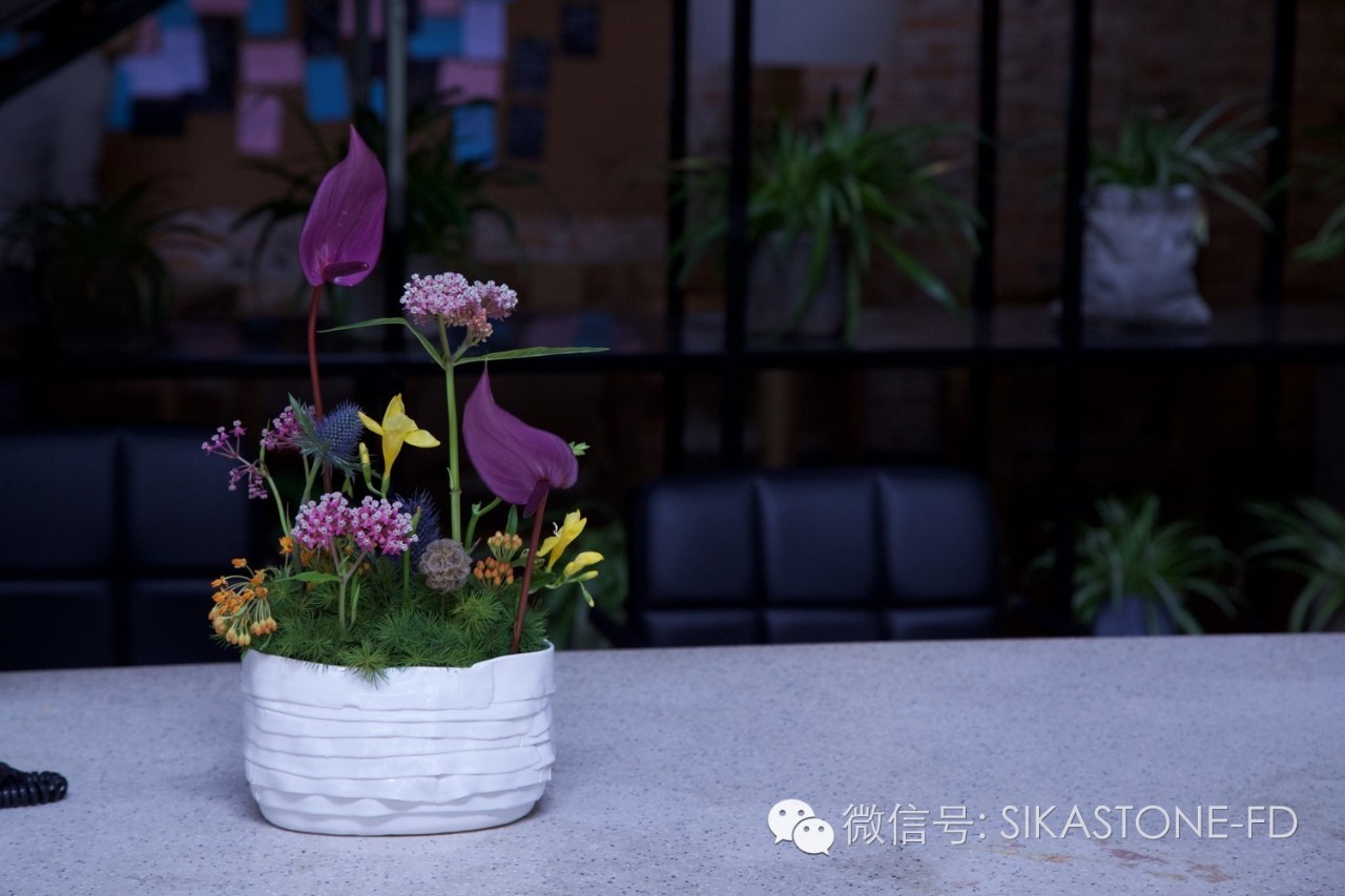 “只要有家花店，有些事就一定是要做的”——魏红波