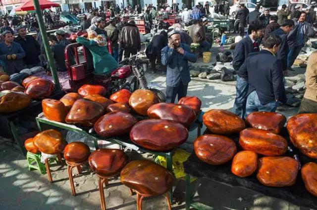 和田玉竟被俄罗斯人铺地砖？！