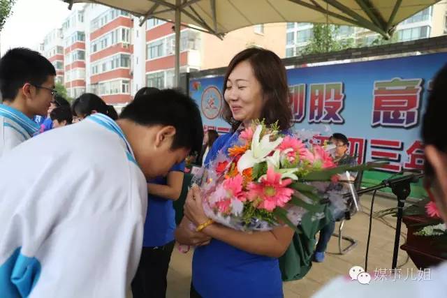 毕业不哭六年级,毕业不哭配乐朗诵