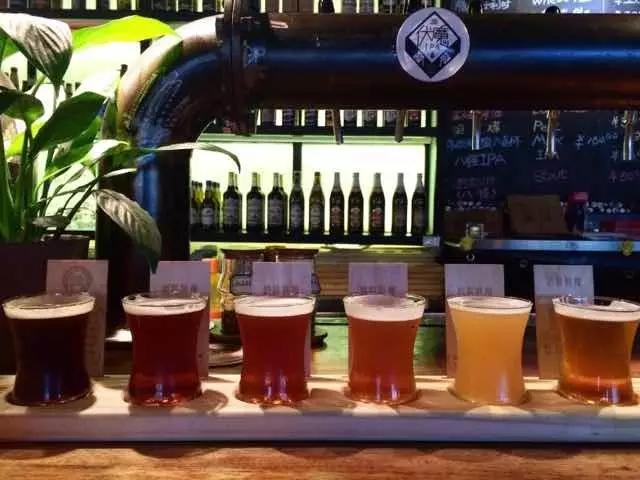 试醉|30年酒吧白泡了！直到这9瓶啤酒帮我安上装逼小马达