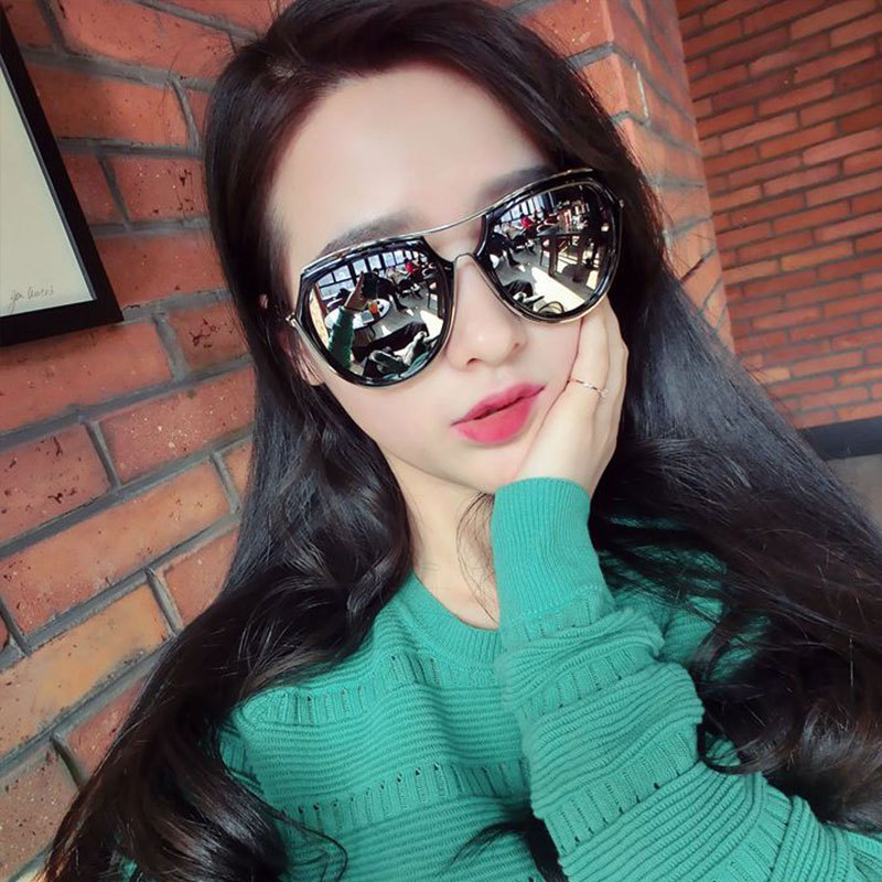 哪款太阳镜好用一点又便宜又好看,如何选择一款实用又时髦的太阳镜