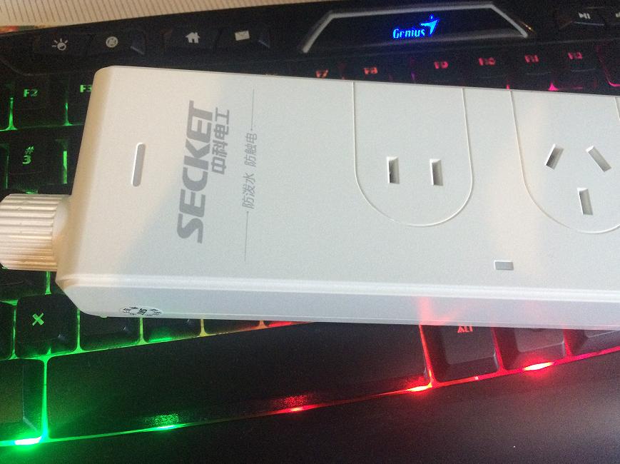 防触电插排,防触电排插