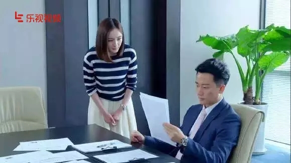 看翻译官有心得！职场着装如何准确传达身份