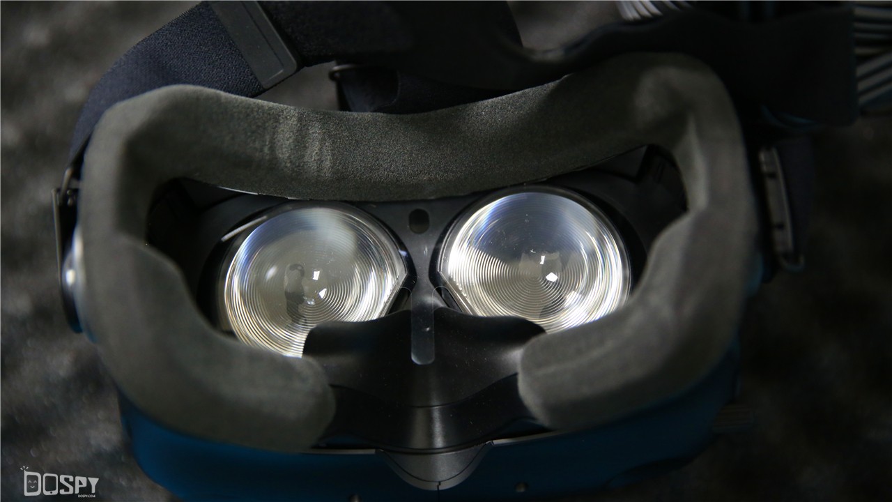 htcvive虚拟实境技术,htcvive体验室内效果