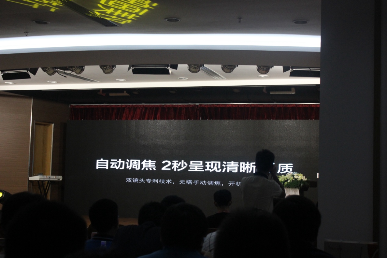 神画plus小媚智能影院投影仪,神画小媚投影配件