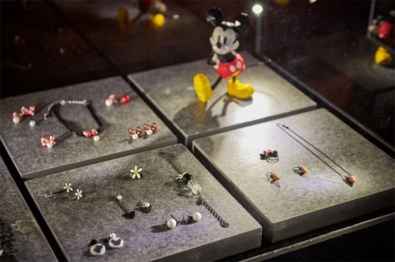 AJIDOU阿吉豆携手迪士尼，共赴上海时装周闪耀派对