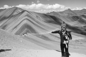 骑自行车环游世界小伙,00后少年骑行800天环游9国