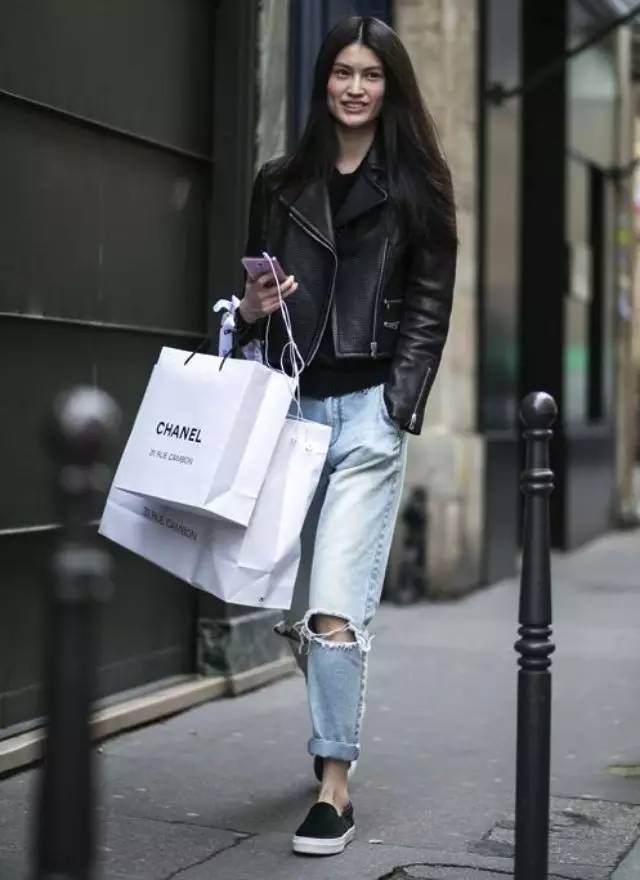 美人们夏天必备,夏天到了有一款百搭的鞋