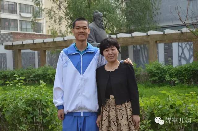 毕业不哭六年级,毕业不哭配乐朗诵