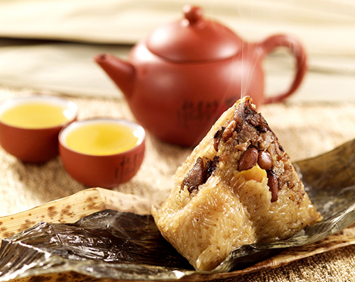 儿童吃粽子积食呕吐,小孩吃粽子肠胃堵塞