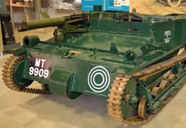 二战时期让德国闻风丧胆的坦克,意大利二战中的奇怪坦克