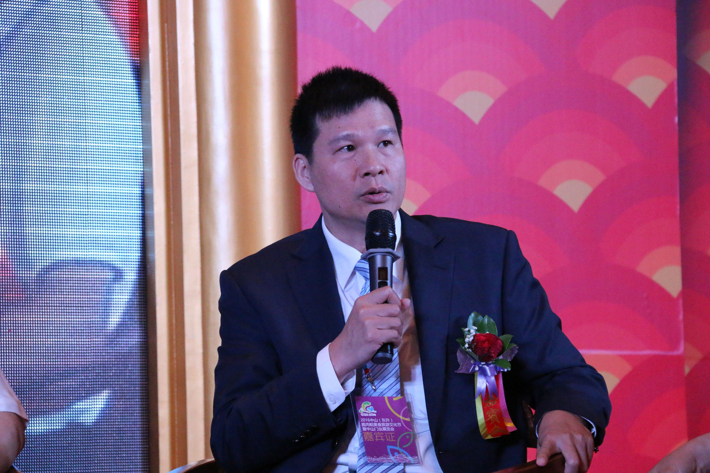 立足东升，开创中国门业新模式——访中国·东升门业最“牛”掌门