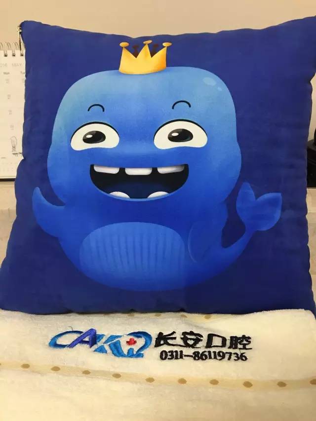 牙齿发黄让牙齿美白几个小妙招,牙齿不白笑容不好看