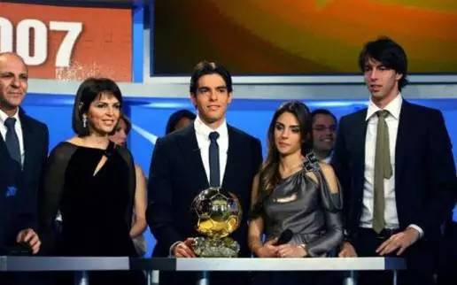 16欧洲杯扎卡兄弟,球知道