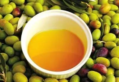 夏天橄榄油护肤的正确方法,橄榄油有紧致皮肤的作用吗