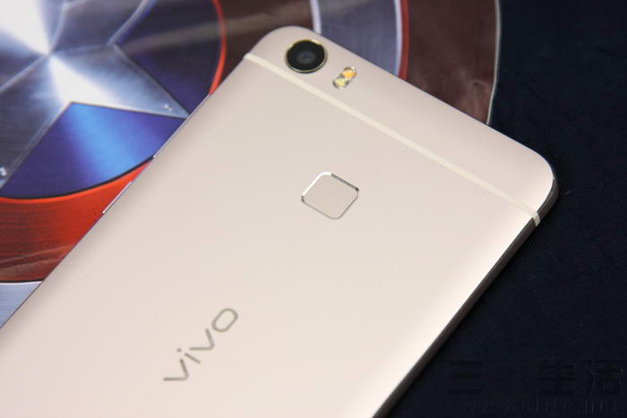 vivoxplay5体验,vivoxplay5标准版和旗舰版