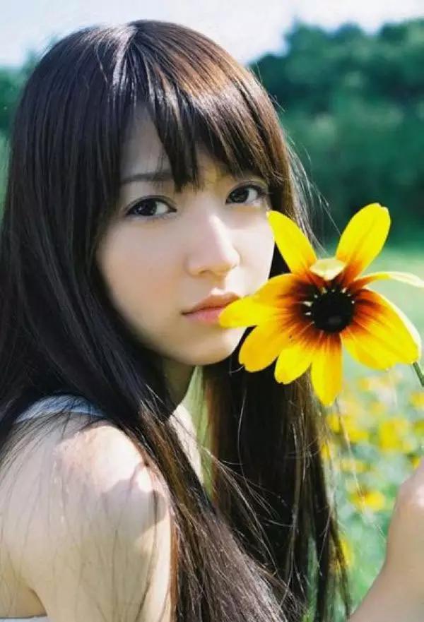 夏季如何祛痘和淡化痘印,祛除痘印小妙招让你的脸像剥了皮