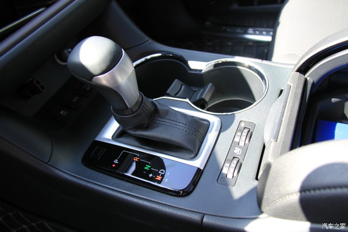 2015丰田汉兰达2.0t两驱精英型5座,2022款汉兰达2.0t的优缺点