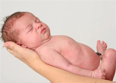 早产儿体重标准,早产儿体重长得慢怎么办