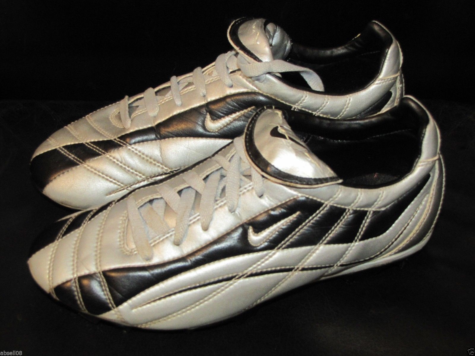 足球鞋nike传奇系列,耐克刺客cr7足球鞋推荐