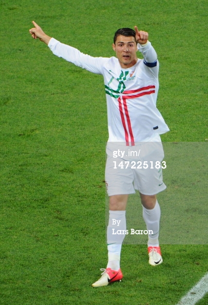 足球鞋nike传奇系列,耐克刺客cr7足球鞋推荐