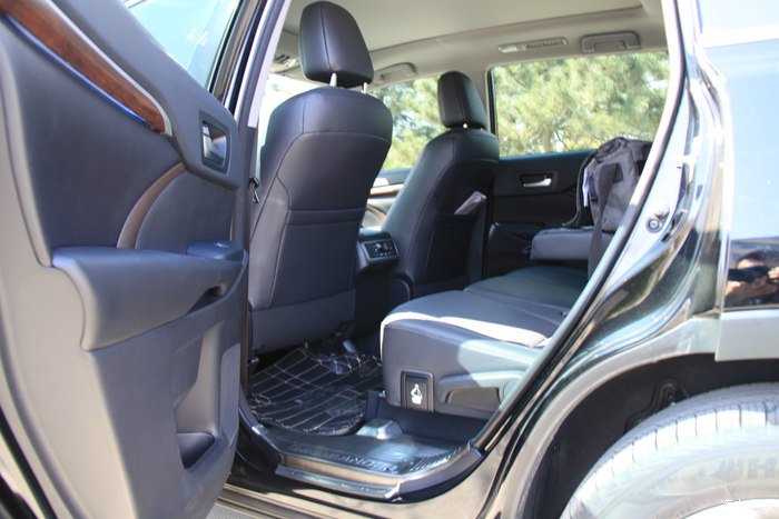 2015丰田汉兰达2.0t两驱精英型5座,2022款汉兰达2.0t的优缺点