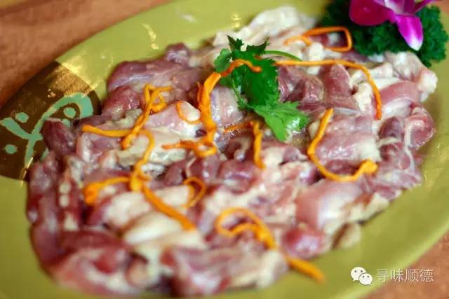 鳄鱼尾金钱片冬瓜盅？估计你未试过，来看看吧！