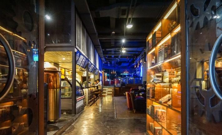 欧洲杯成都酒吧,成都longlivehouse酒吧