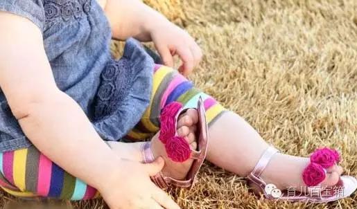 夏天给孩子买什么样的凉鞋,给宝宝买凉鞋要注意什么