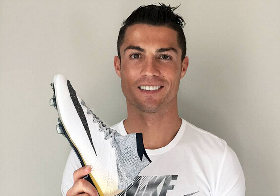 足球鞋nike传奇系列,耐克刺客cr7足球鞋推荐