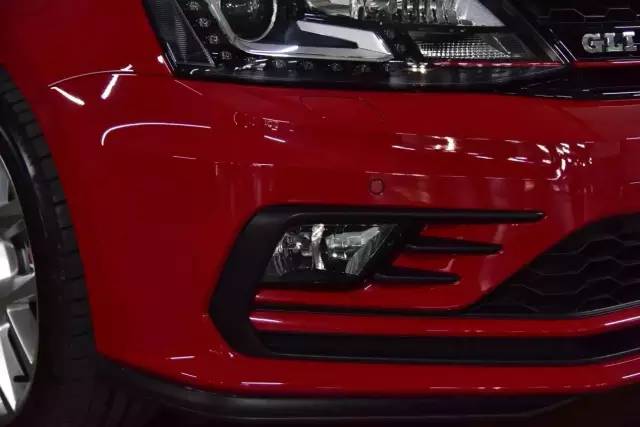 试驾新速腾GLI：请叫我肥臀GTI