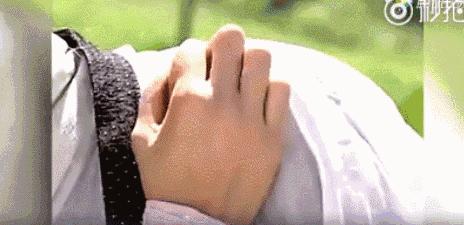 咬破嘴唇舌头,咬破嘴唇