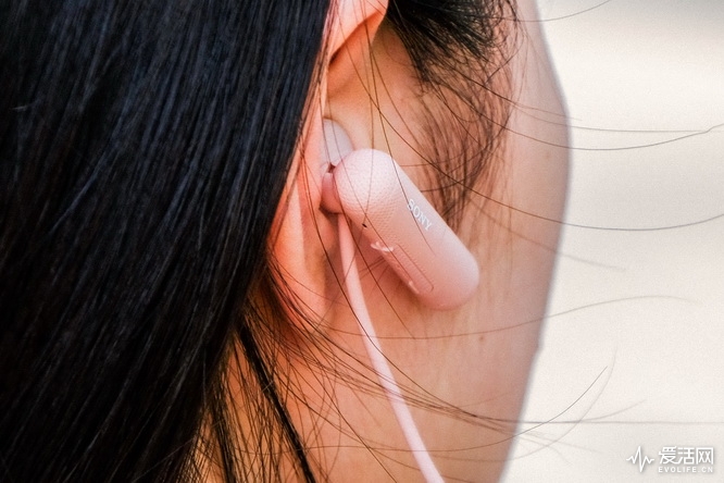 索尼wi-sp500有没有降噪,索尼wi-sp500蓝牙耳机使用教程