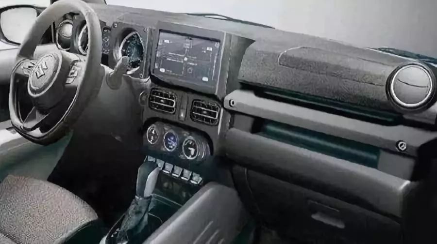 2021款吉姆尼与2015款吉姆尼的驾驶,吉姆尼新老款对比