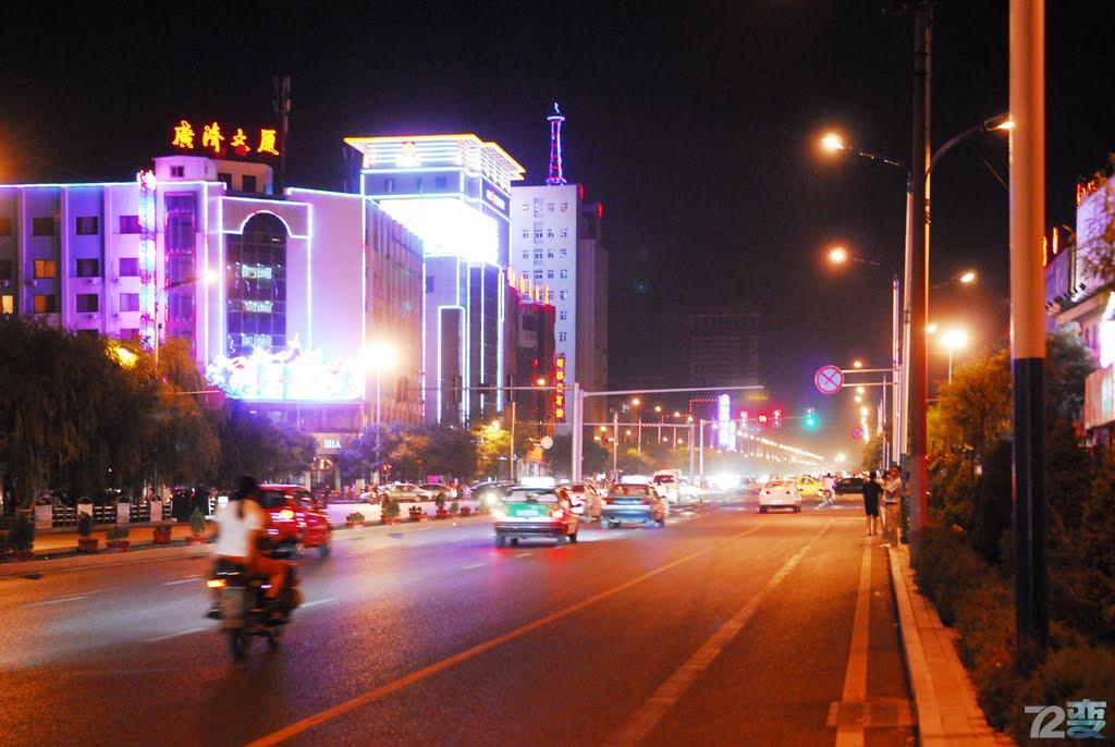 如何选购行车记录仪后视摄像头,如何选购行车记录仪呢