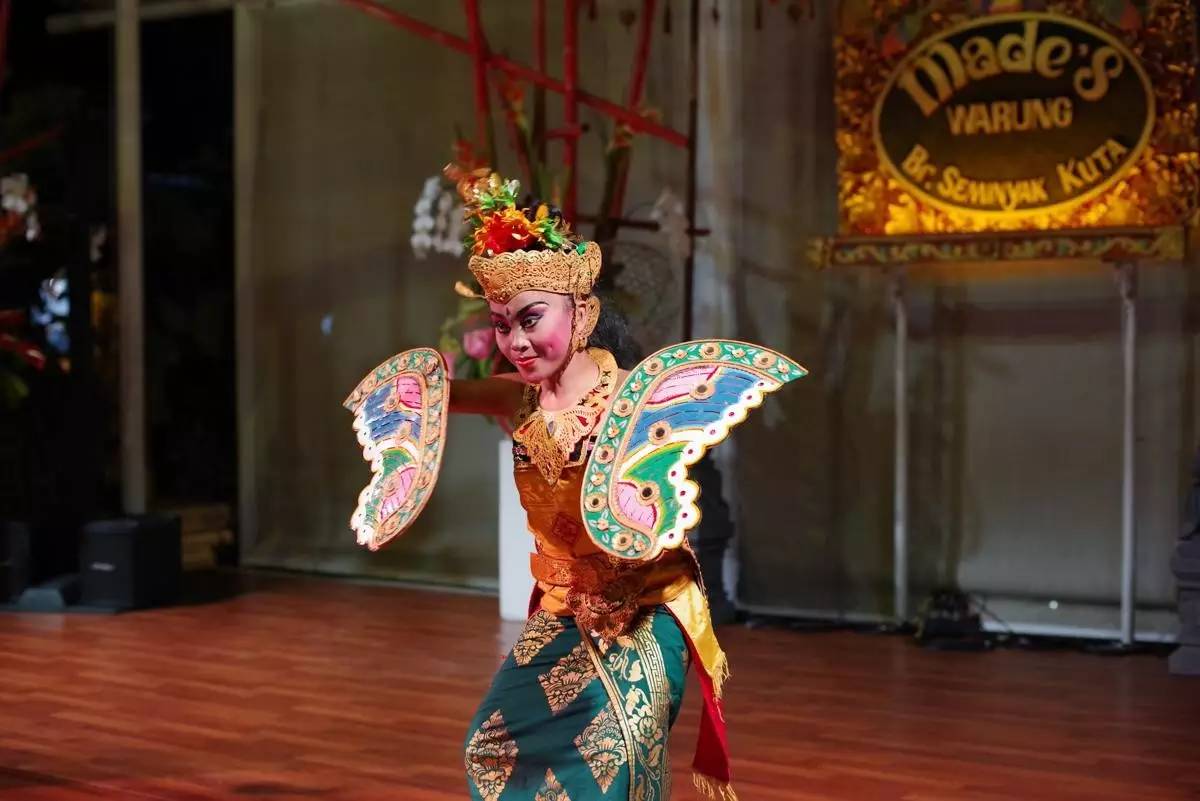 鐞嗗厜瀹惧緱k1浜屼唬瑙嗛,浣撻獙鐩告満