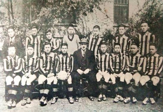 1934|北大楼枫藤未生，犹记毕业季