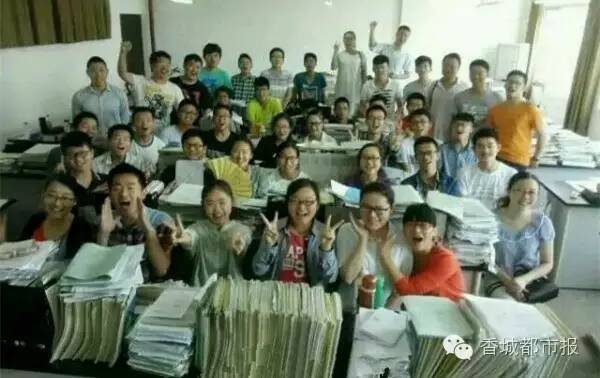 独家丨2016咸宁高考文理科状元出炉！快来看看学霸长啥样！