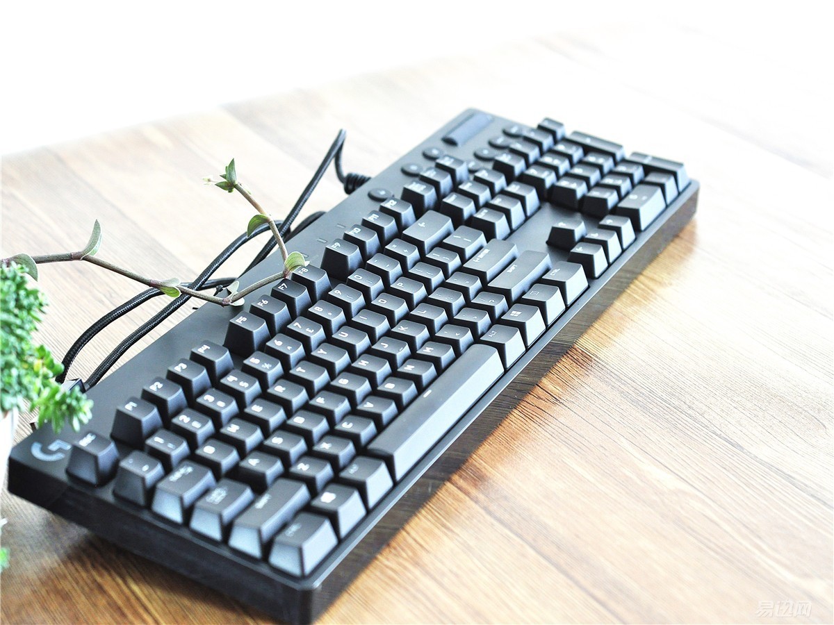 罗技g610青轴和海盗船k68青轴,罗技青轴键盘g610