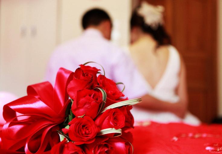 1998年男属虎本命年要注意什么,2024本命年女生龙年要注意什么